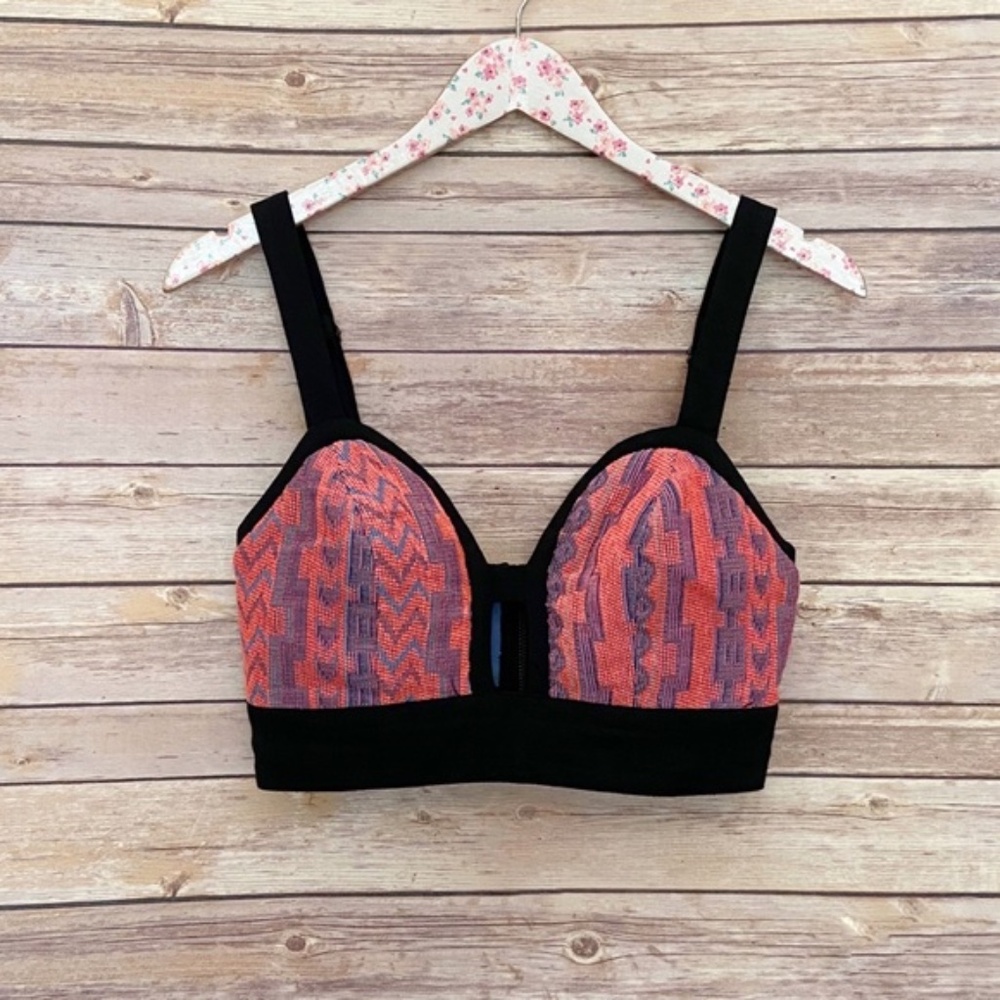 Tobi Open Front Aztec Geometric Print Sleeveless Crop Size Small